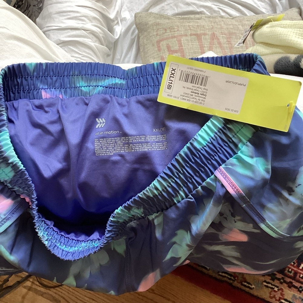 All in Motion GIRLS Blue Floral Athletic Shorts, lined. NWT, XXL(18) - Picture 5 of 7